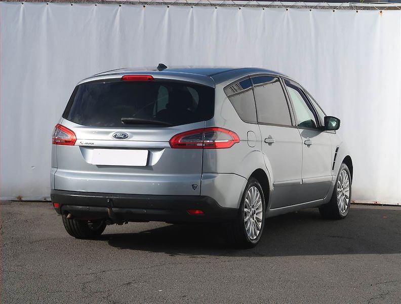 Ford S-MAX (2014) Trend 2.0 TDCi, Navi, Tempomat - fotka 5 z 20