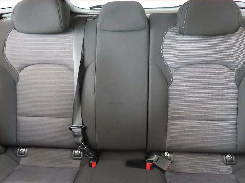 Hyundai i30 (2018) 1.6 CRDi, ČR,1.maj, Tempomat - fotka 10 z 15