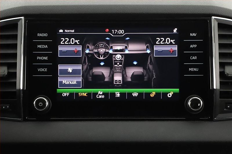 Škoda Karoq (2019) 1.5 TSI - fotka 17 z 20