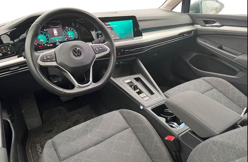 Volkswagen Golf Variant 1.5 TGI Base Ambient  - fotka 16 z 17