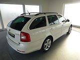 Škoda Octavia (2012) 2,0TDI*VYHŘ.S**ALU**XENON**4X4 - náhled 4