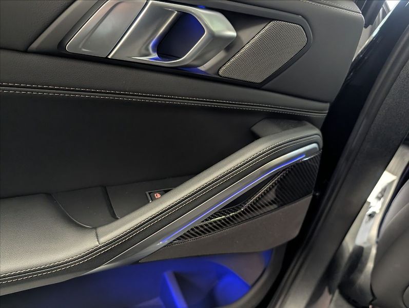 BMW X6 xDrive 30d M Sport - fotka 29 z 38
