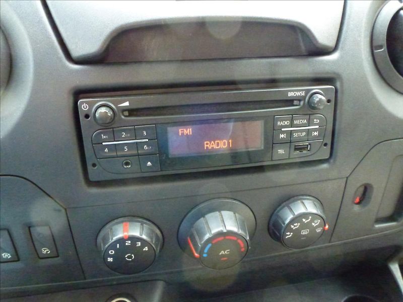 Renault Master 2,3 DCI POJÍZDNÁ DÍLNA,TZ na 3 - fotka 45 z 59