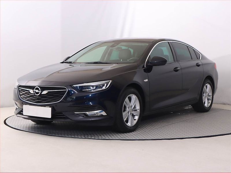 Opel Insignia (2020) 1.5 Turbo, Automat, Serv.kniha - fotka 2 z 21