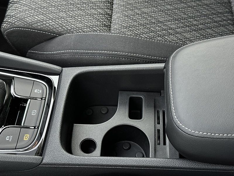 Škoda Karoq 2.0TDi 4x4 DSG 150PS TOP & Sel - fotka 40 z 49