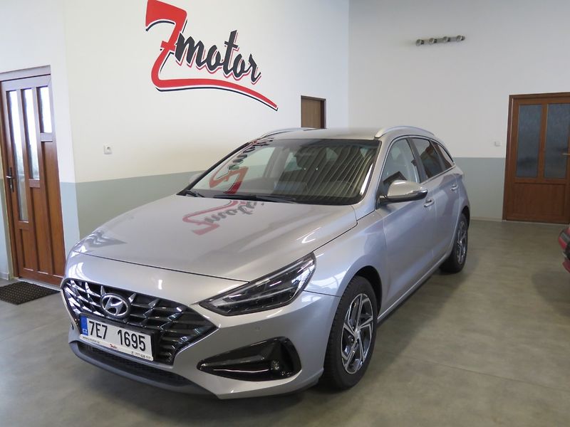 Hyundai i30 (2021) 1.5T-GDi MHEV,tažné,kamera,nav - fotka 1 z 29