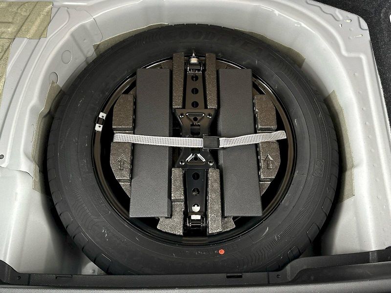 Škoda Kamiq (2025) DSG 1.0TSI 85kW Monte Carlo - fotka 32 z 33