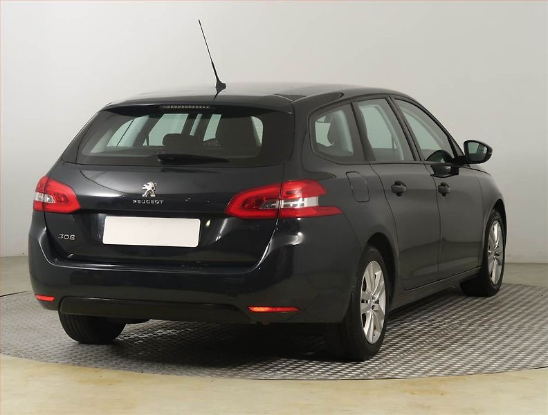 Peugeot 308 (2019) 1.5 BlueHDi, Tempomat - fotka 5 z 20