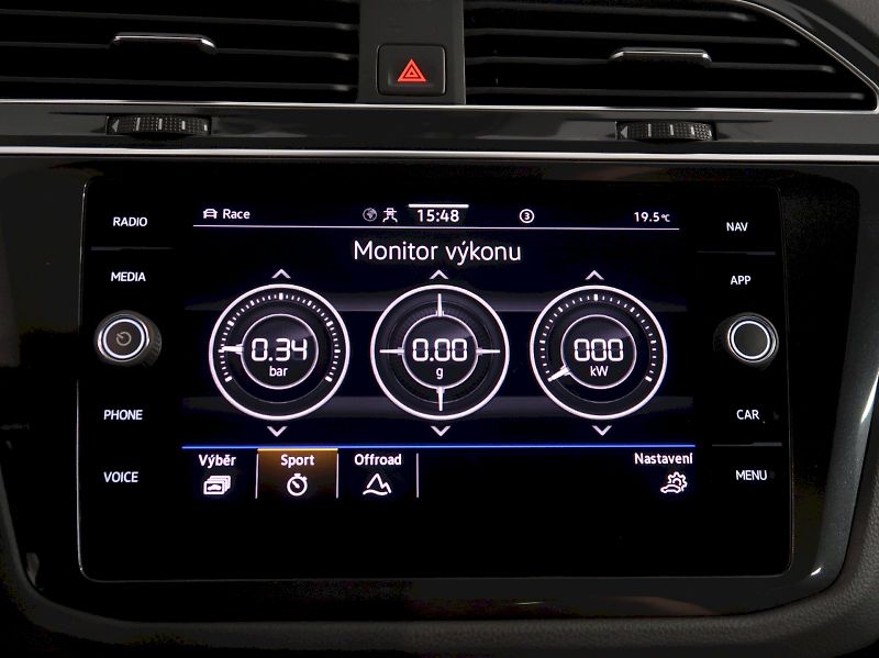 Volkswagen Tiguan (2022) R 2.0TSI 235KW DSG 4x4 - fotka 27 z 38