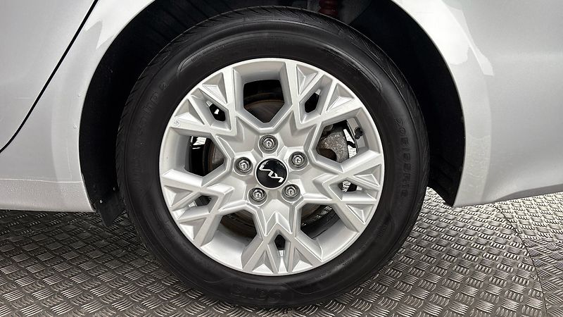 Kia Ceed 1.5 T-GDI Top - fotka 19 z 25