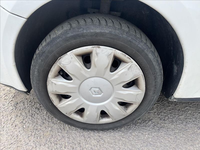 Renault Modus 1,4 i SERVIS - fotka 28 z 28