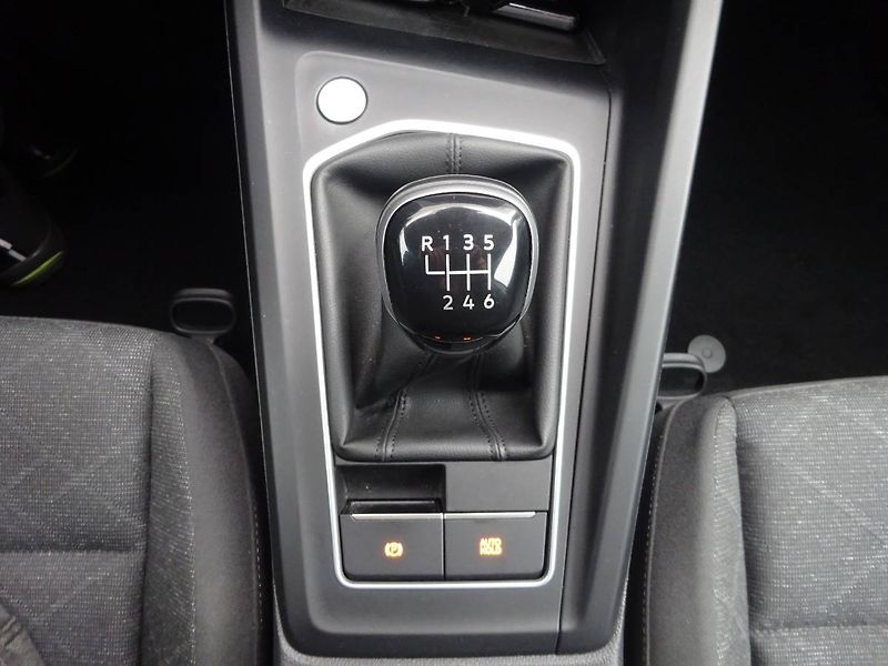 Volkswagen Golf Variant (2022) 1,0TSi /81kW  Life - fotka 22 z 27