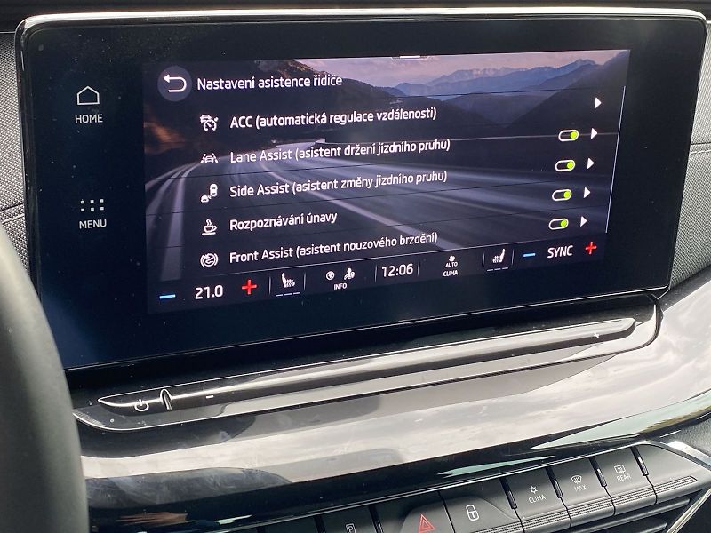Škoda Octavia (2022) 2.0 TDI 4x4 DSG Style+ - fotka 20 z 41