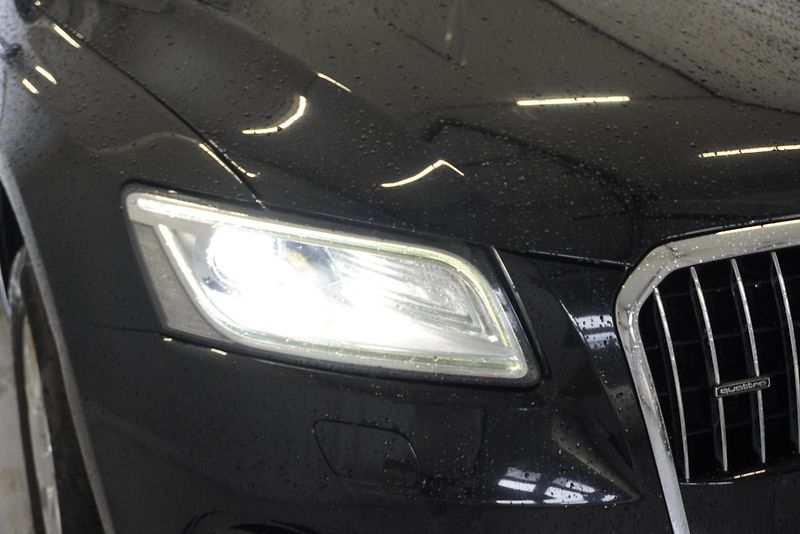 Audi Q5  2,0 TFSI QUATTRO AUT. - fotka 10 z 27