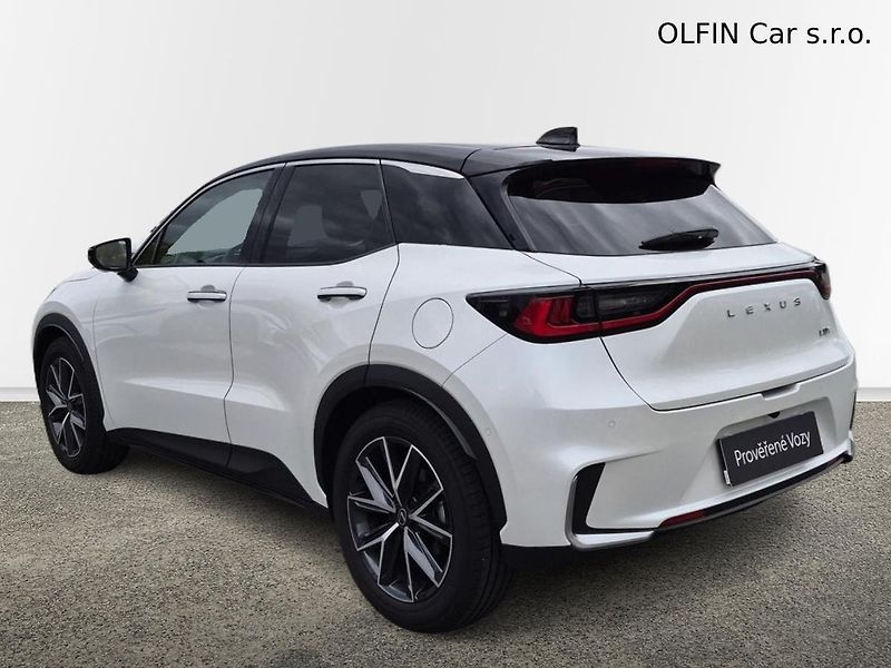 Lexus LBX 1.5HEV 4X4 COOL Advanced Premi - fotka 7 z 26