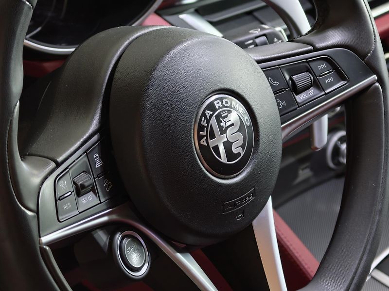 Alfa Romeo Stelvio 2,2d 154kW Q4 - fotka 36 z 38