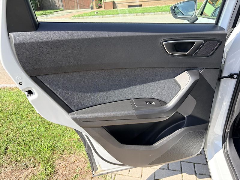 Seat Ateca 2.0TDI 110KW DSG 4DRIVE LED - fotka 48 z 56