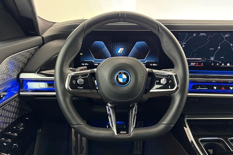BMW i7 xDrive60 - fotka 14 z 28