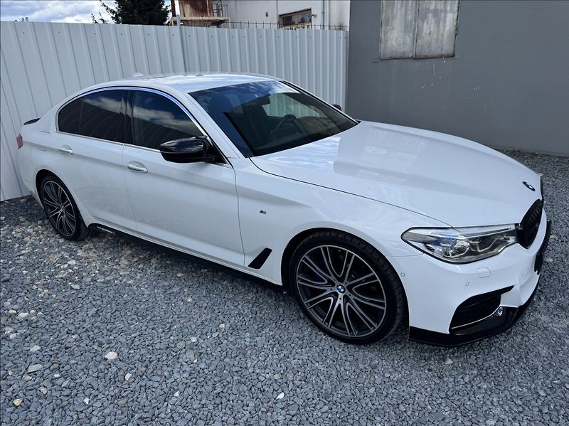 BMW Řada 5 3,0 530d xDrive Mpaket původČR - fotka 7 z 50