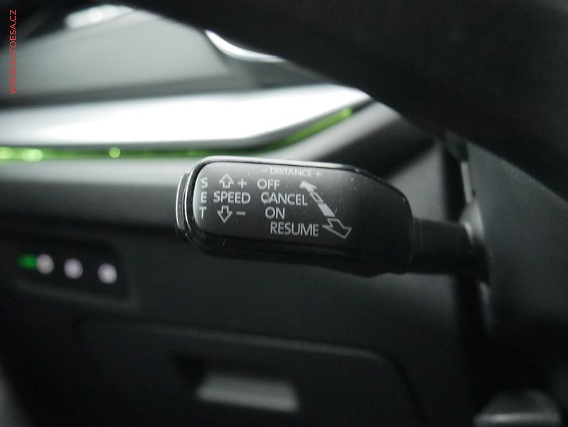 Škoda Octavia (2020) 2.0 TDi, Navi, LED, AC - fotka 16 z 20