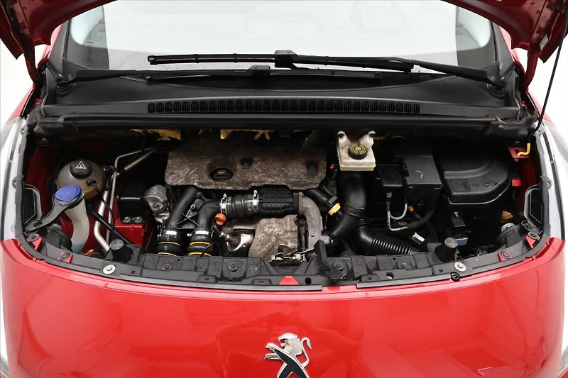 Peugeot 3008 1,6 HDI 84 kW ALLURE Záruka až - fotka 9 z 30