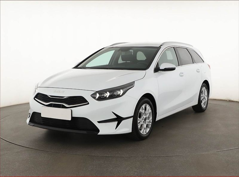 Kia Ceed (2024) Top 1.5 T-GDI - fotka 2 z 17