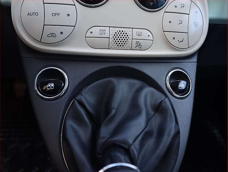 Fiat 500 (2016) 1.2, Pan. střecha - fotka 13 z 17