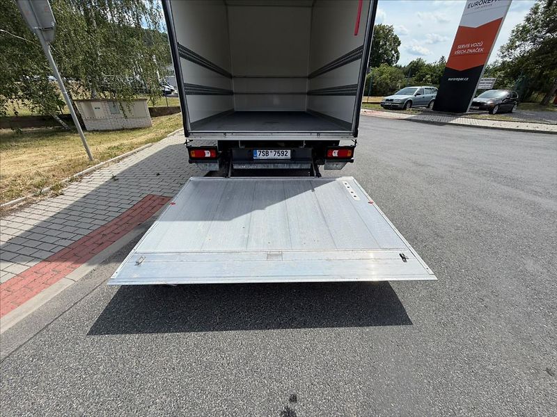 Iveco Daily 3,0 35S18HA8 SKŘÍŇ  ČELO  35s1 - fotka 9 z 39