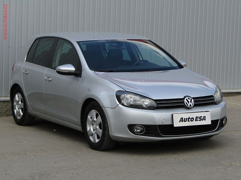 Volkswagen Golf (2008) 2.0TDi, Highline - fotka 1 z 17