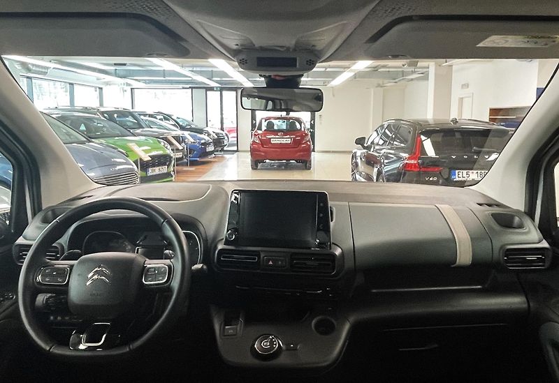 Citroën Berlingo 1.5 BlueHDi 130 S&S EAT8 - fotka 13 z 27