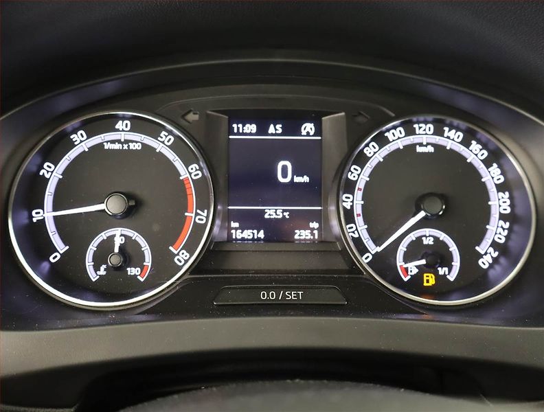 Škoda Rapid (2017) Spaceback 1.0 TSI, Navi - fotka 11 z 20