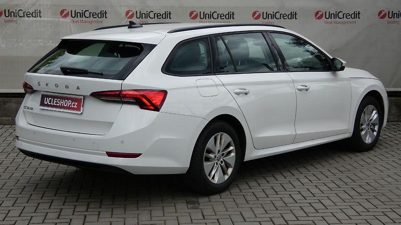 Škoda Octavia Combi 2,0 TDI Ambition - fotka 3 z 23