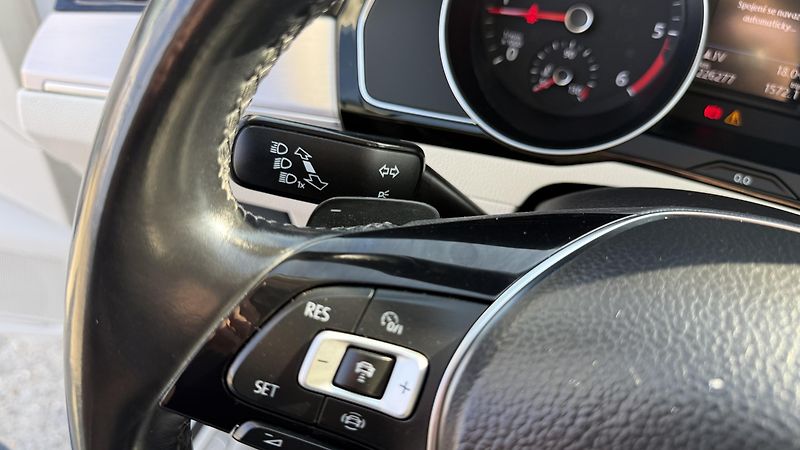 Volkswagen Passat (2019) 2.0 TDI 140kW,ČR, 4MOT DSG - fotka 46 z 48