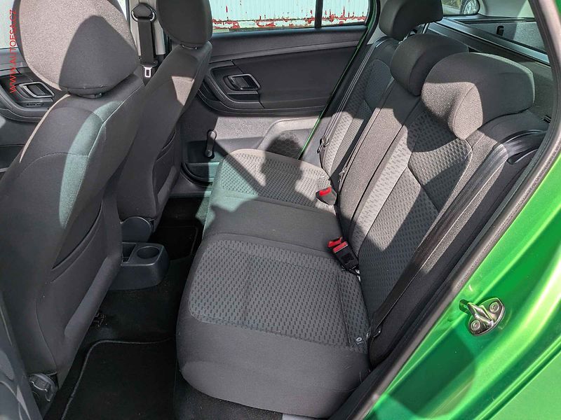 Škoda Fabia (2012) 1.2 12V, AC, TZ - fotka 10 z 12
