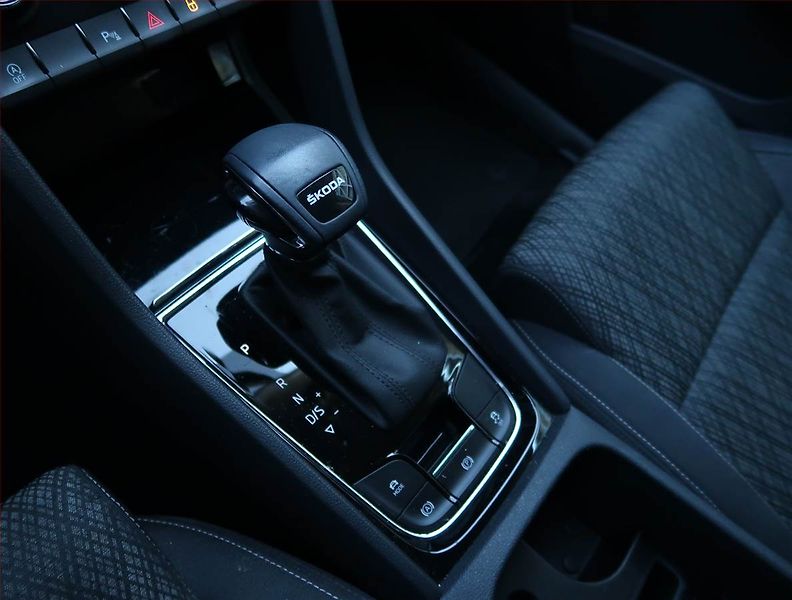 Škoda Karoq (2022) Style Plus 1.5 TSI - fotka 13 z 20