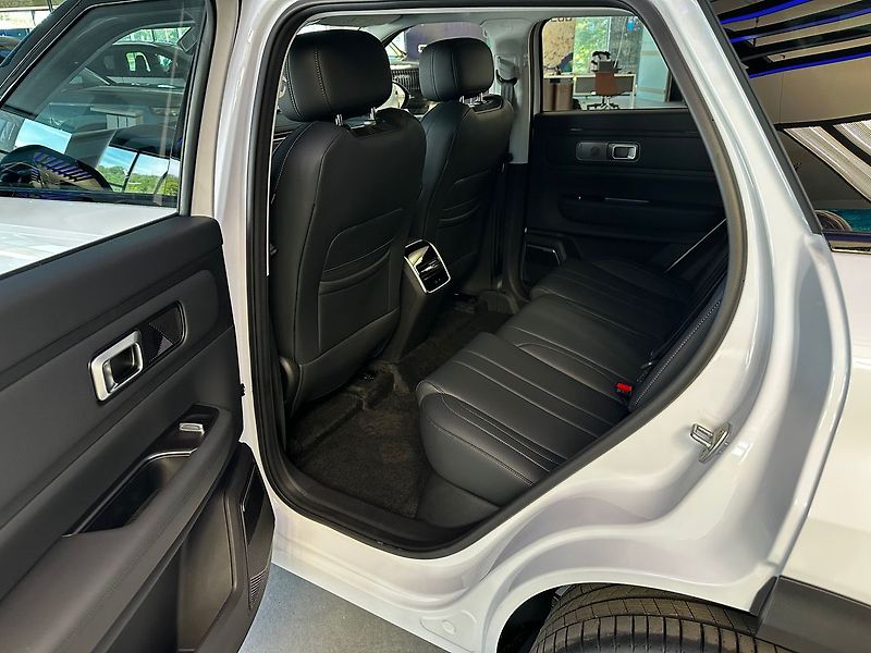 Jaecoo 7 1.5 PHEV 1DHT FWD EXCLUSIVE - fotka 11 z 17