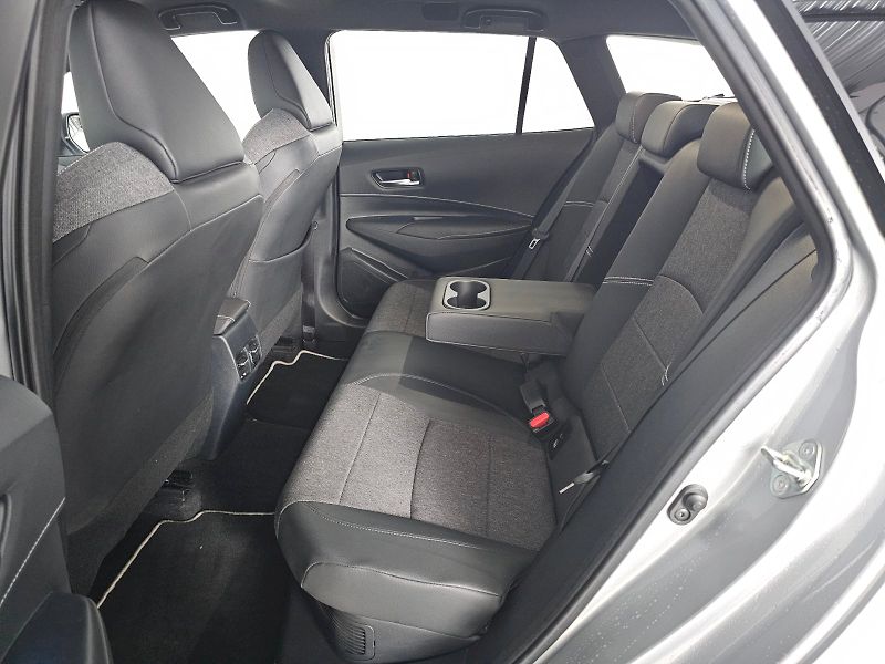 Toyota Corolla (2024) TS 1.8HEV 140k Style - fotka 7 z 28