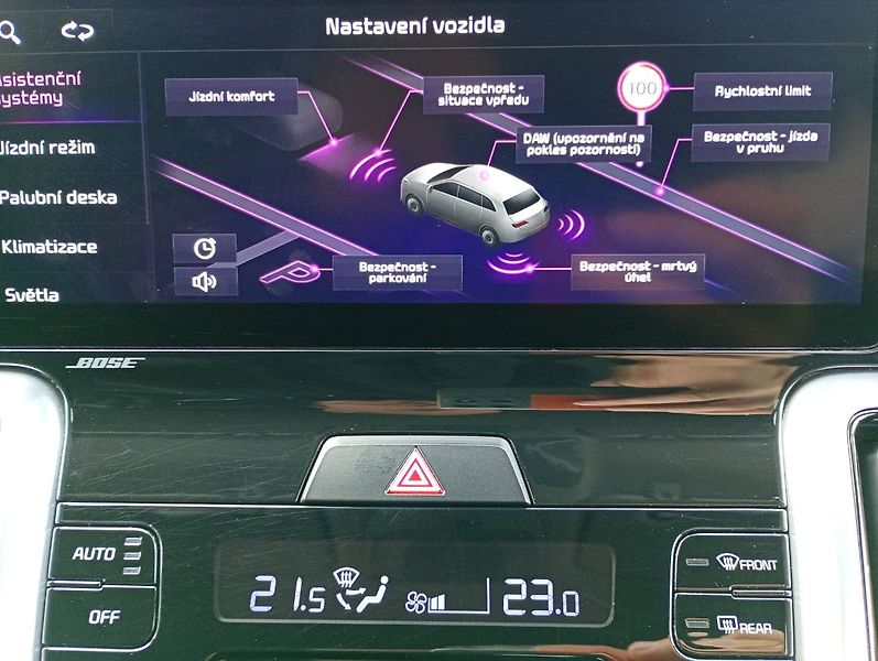 Kia Sorento (2021) 2.2 CRDI 148kW 4x4 8 DCT - fotka 24 z 31