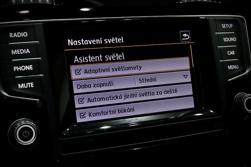Volkswagen Golf 7 Variant 1.4 TSI 103 kW - fotka 33 z 39