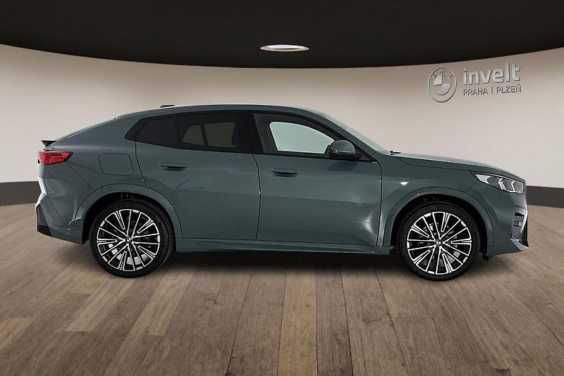 BMW X2 xDrive20d - fotka 2 z 24