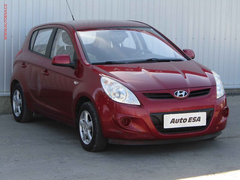 Hyundai i20 (2011) 1.2i, 1.maj,ČR, servis.kniha - fotografie inzerátu
