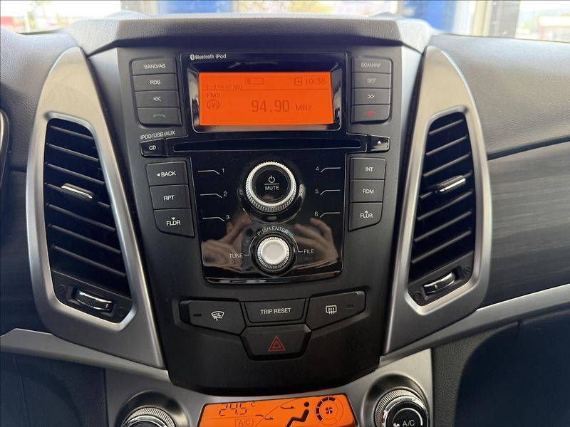 SsangYong Korando 2,0   110 kW,SERVISKA,4x4, - fotka 14 z 25