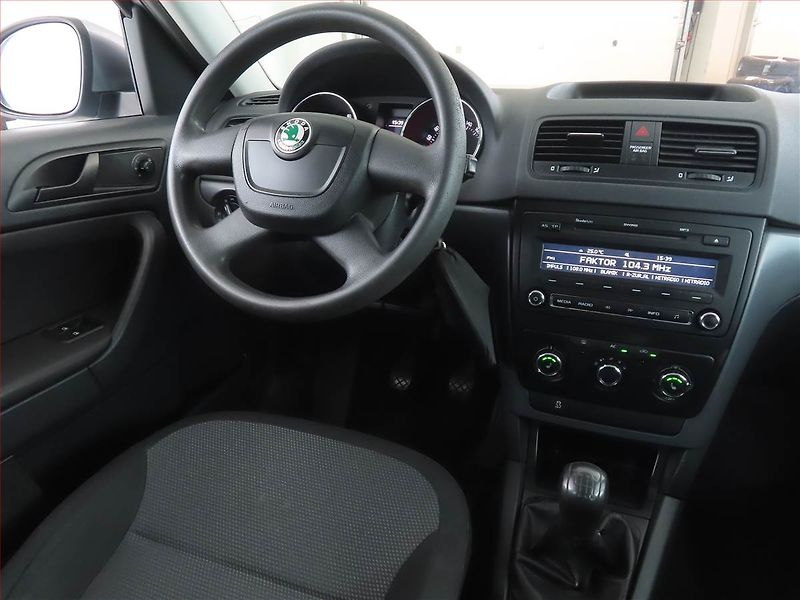 Škoda Yeti (2011) 1.2 TSI, Serv.kniha - fotka 7 z 15