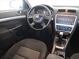 Škoda Octavia (2009) Ambiente 1.6, Tempomat - náhled 7