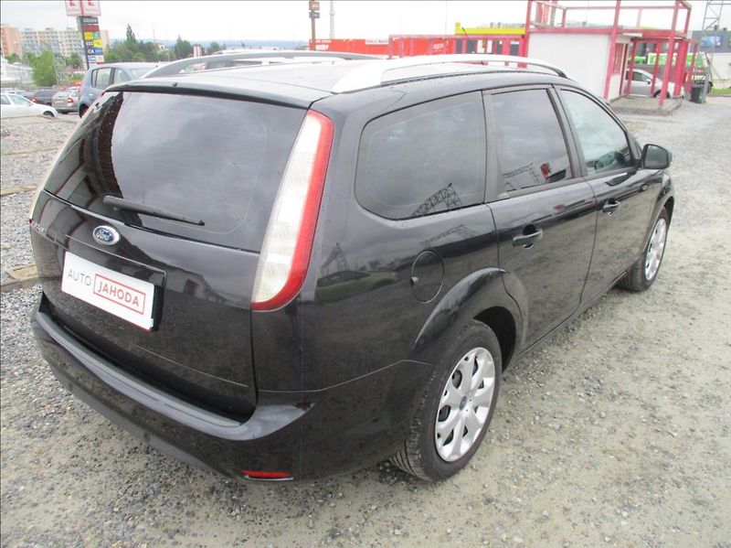 Ford Focus 1,6 16V, 75kW, digiklima,ABS, - fotka 5 z 20