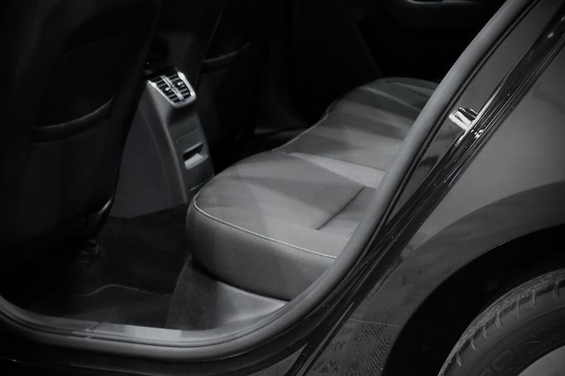 Škoda Octavia 3 FL Combi 1.4 TSI 110 kW - fotka 18 z 31