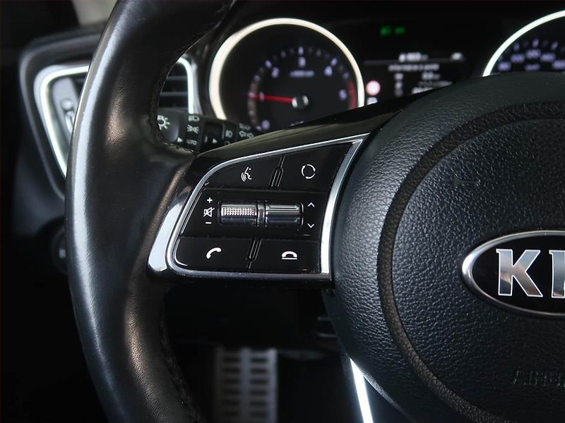Kia Ceed (2018) Gold 1.6 CRDi, Automat - fotka 19 z 22