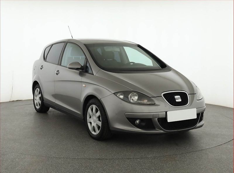 Seat Toledo (2006) 1.9 TDI, po STK, Klima - fotka 1 z 11