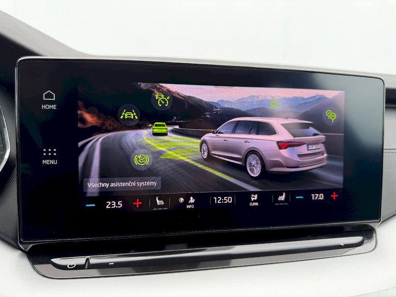 Škoda Octavia (2022) 2.0 TDI 110kW Ambition Plus Ex - fotka 17 z 35