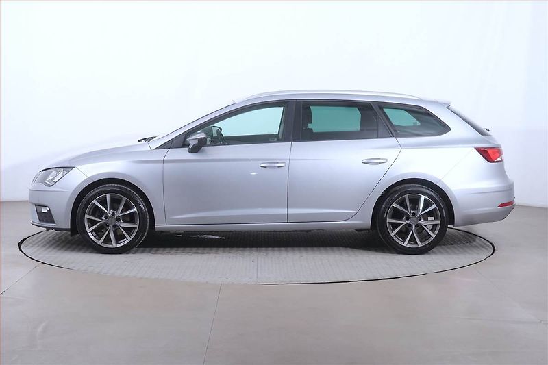 Seat Leon (2017) 1.6 TDI, Automat, Serv.kniha - fotka 3 z 25